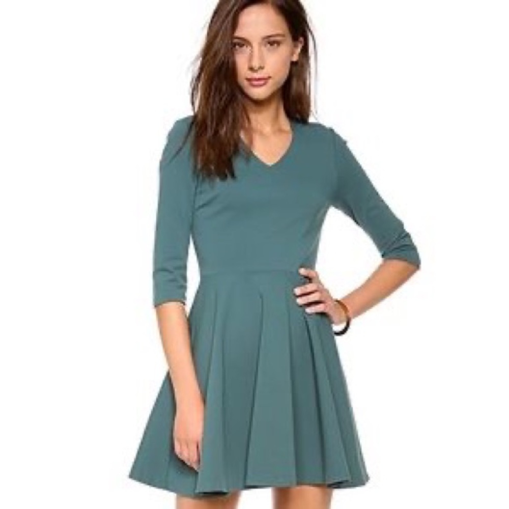 DVF royal blue v neck elbow Jeannie dress